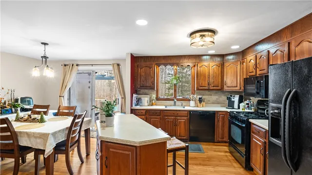 $520,000 | 267 Yawgoo Valley Road, Exeter, RI 02822