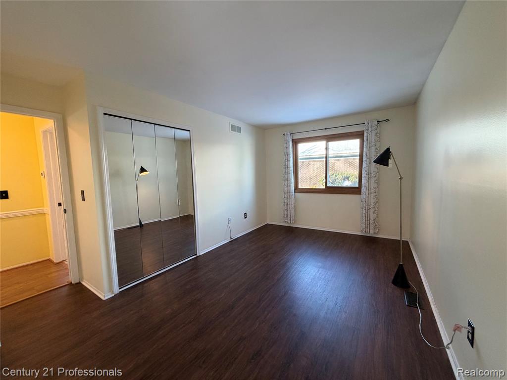 2132 Winchester Road Rochester, MI 48307 - Photo 14 of 27