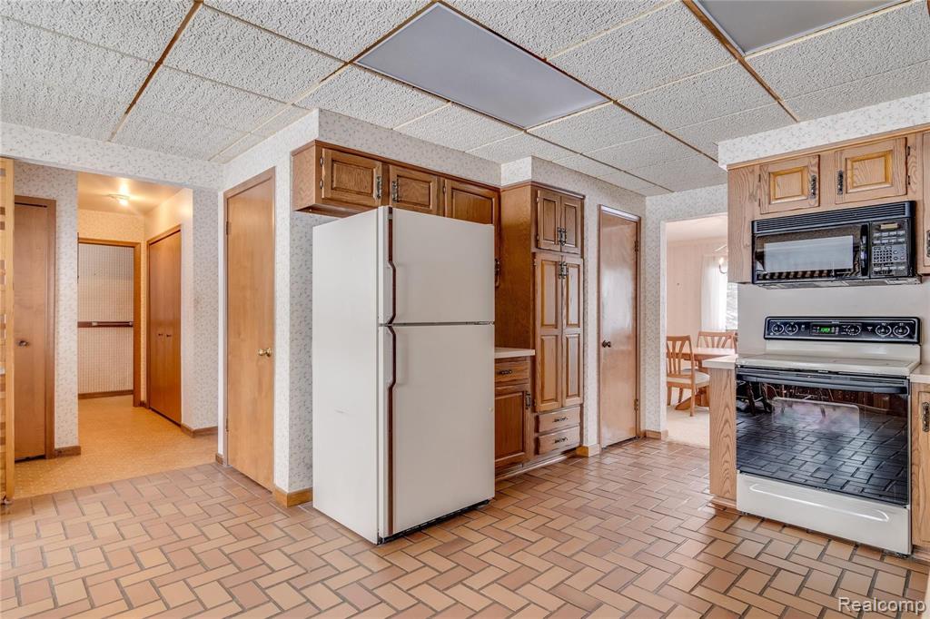 300 Dockham Road Columbiaville, MI 48421 - Photo 17 of 46