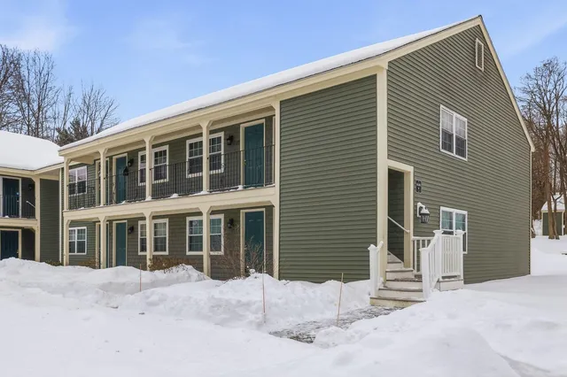$179,000 | 93 Henry Law Avenue, Unit 74, Dover, NH 03820