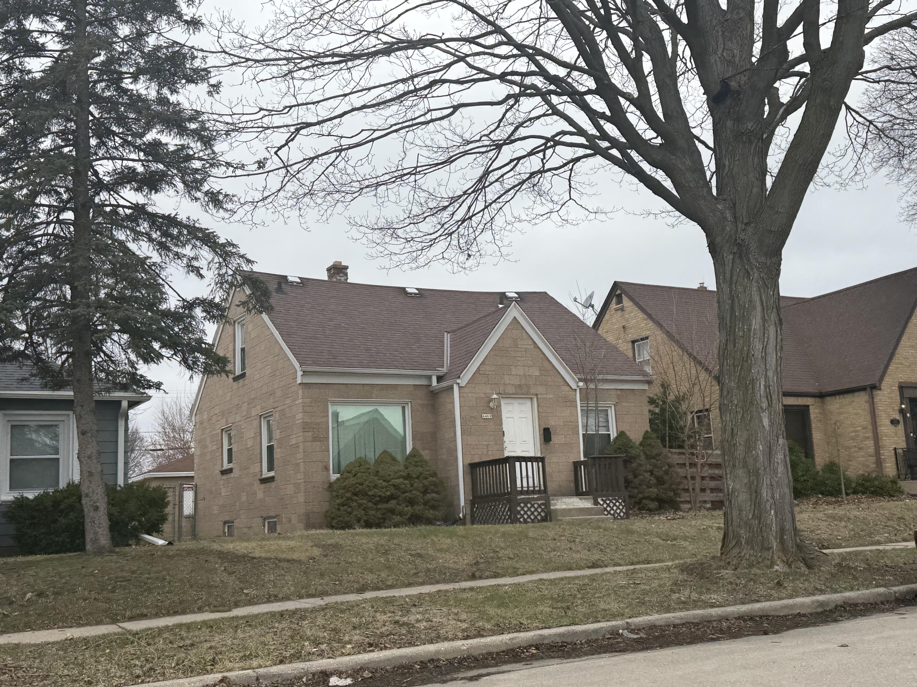 4469 North 64th Street Milwaukee, WI 53218 - Photo 2 of 4 IMG_1457