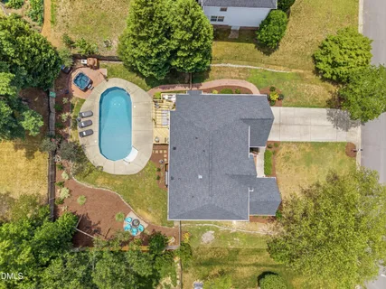 $699,000 | 109 Olde Tree Drive, Cary, NC 27518