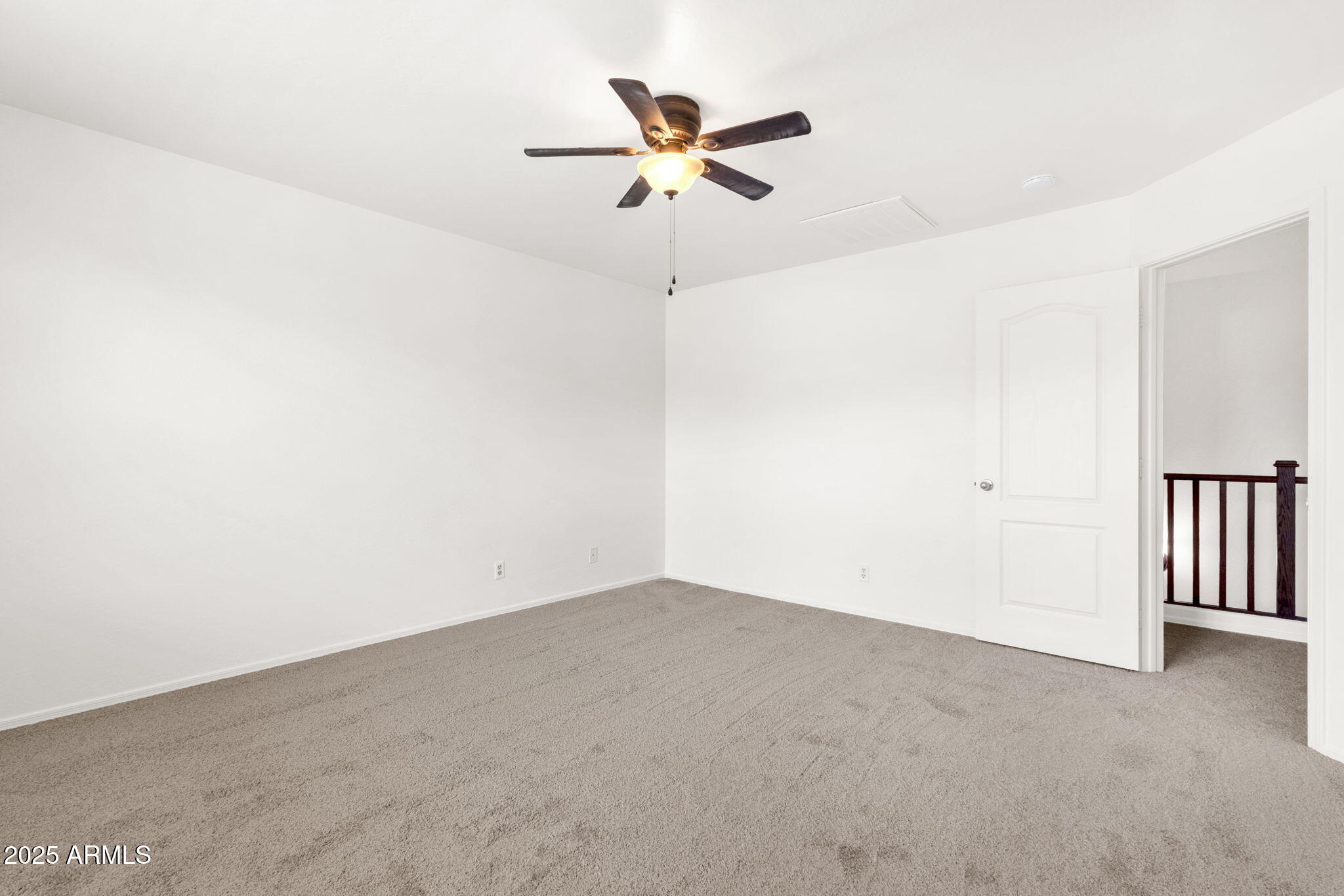 13414 North 87th Lane Peoria, AZ 85381 - Photo 31 of 45 an empty room