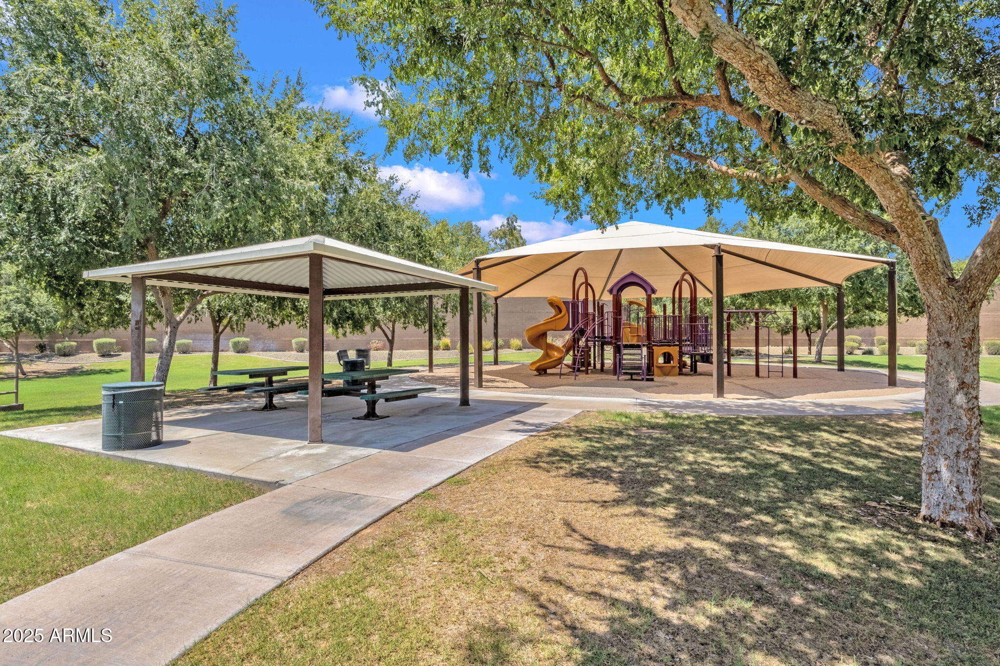 13414 North 87th Lane Peoria, AZ 85381 - Photo 43 of 45 a view of a park with sitting area