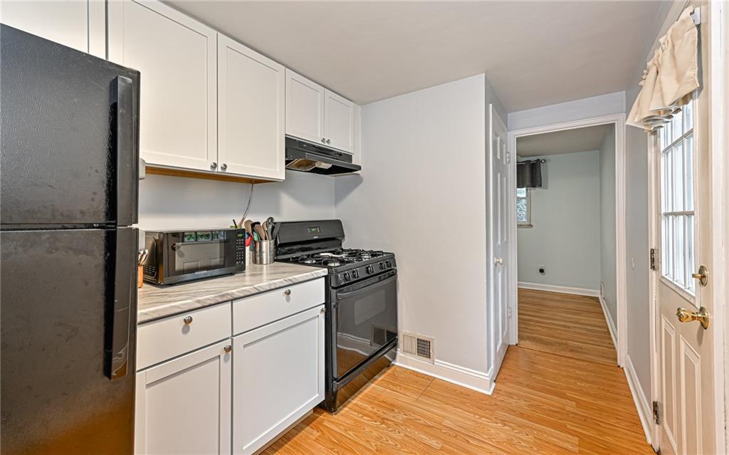 1337 Hamilton Road Pittsburgh, PA 15234 - Photo 6 of 23 Gallery Image 6
