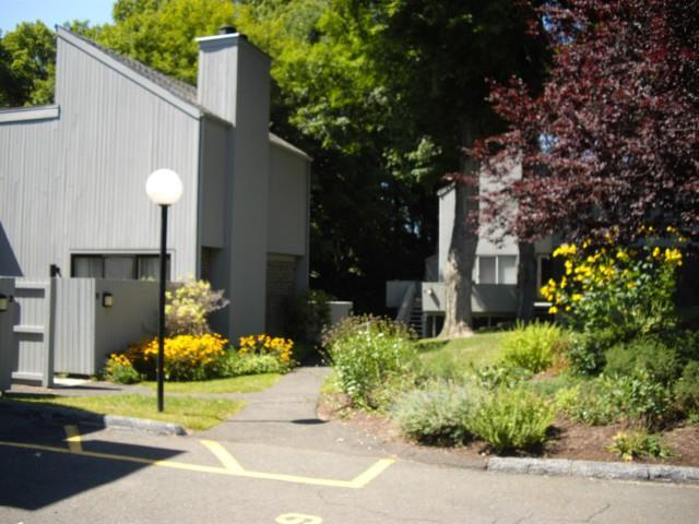 5 Redwood Lane, Unit 5 Ridgefield, CT 06877 - Photo 1 of 1