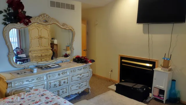 $429,900 | 8287 Berkshire Drive, Ypsilanti, MI 48198