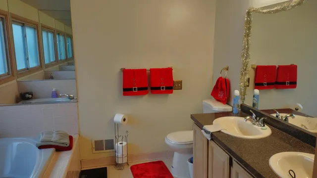 $429,900 | 8287 Berkshire Drive, Ypsilanti, MI 48198