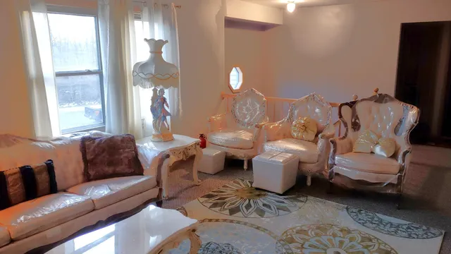 $429,900 | 8287 Berkshire Drive, Ypsilanti, MI 48198