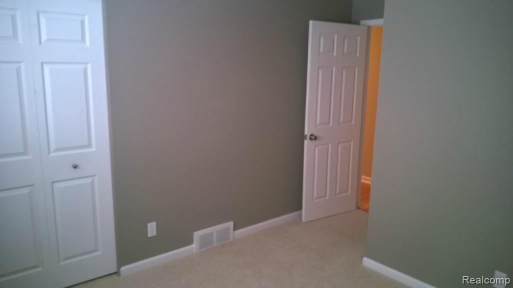 25051 Rubin Road Warren, MI 48089 - Photo 7 of 15 WP_20150108_008.jpg