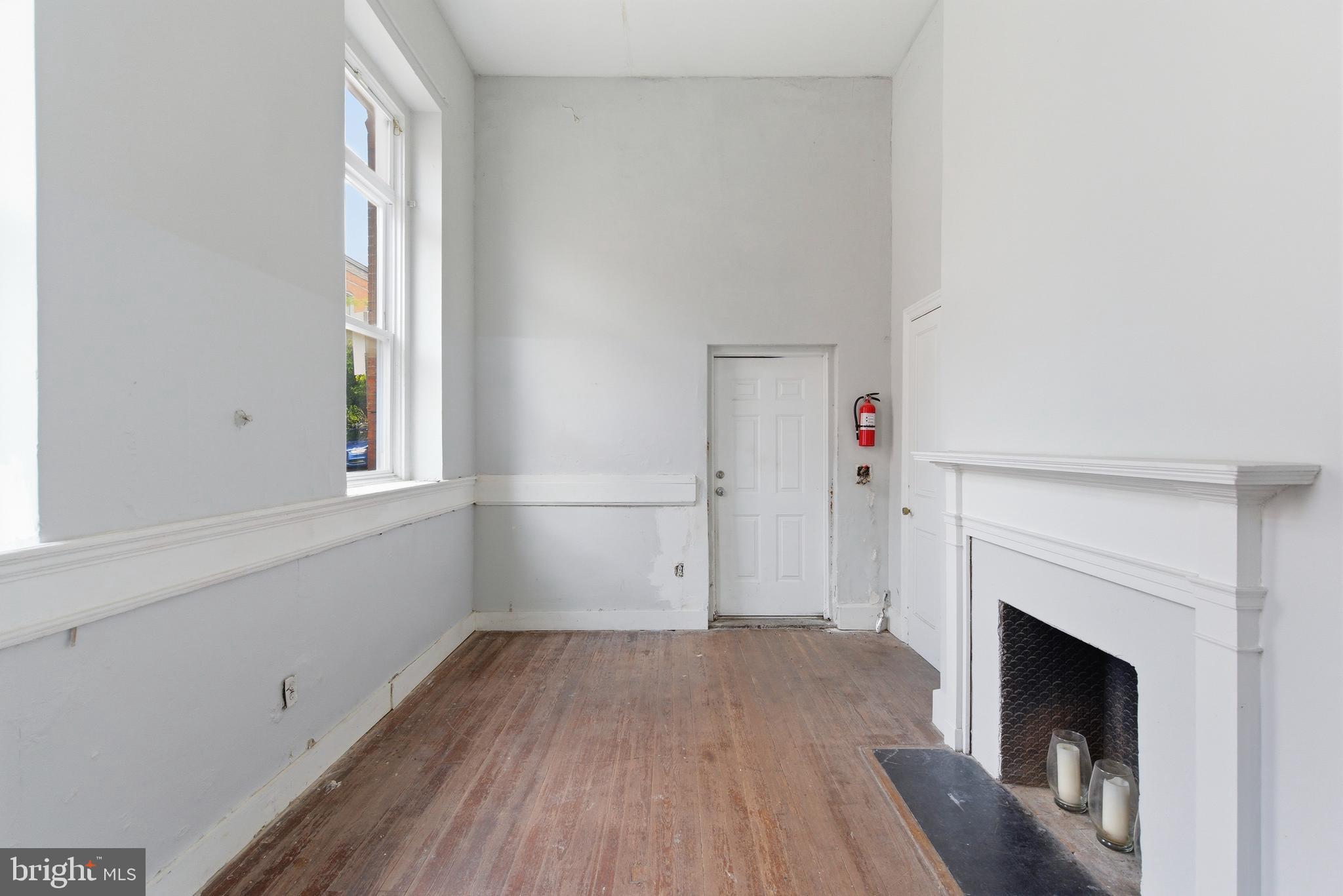 1401 Light Street Baltimore, MD 21230 - Photo 20 of 39 a view of livingroom and hardwood floor