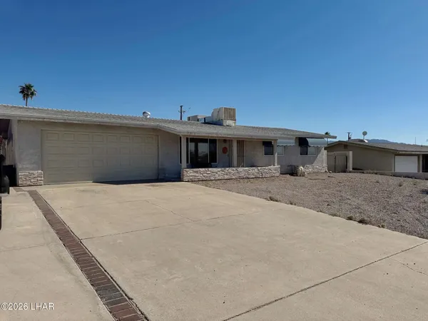 $317,000 | 246 South Smoketree Avenue, Lake Havasu City, AZ 86403