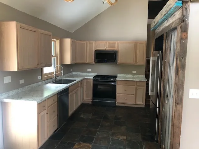 $319,997 | 3931 Bertrand Lane, Beach Park, IL 60099