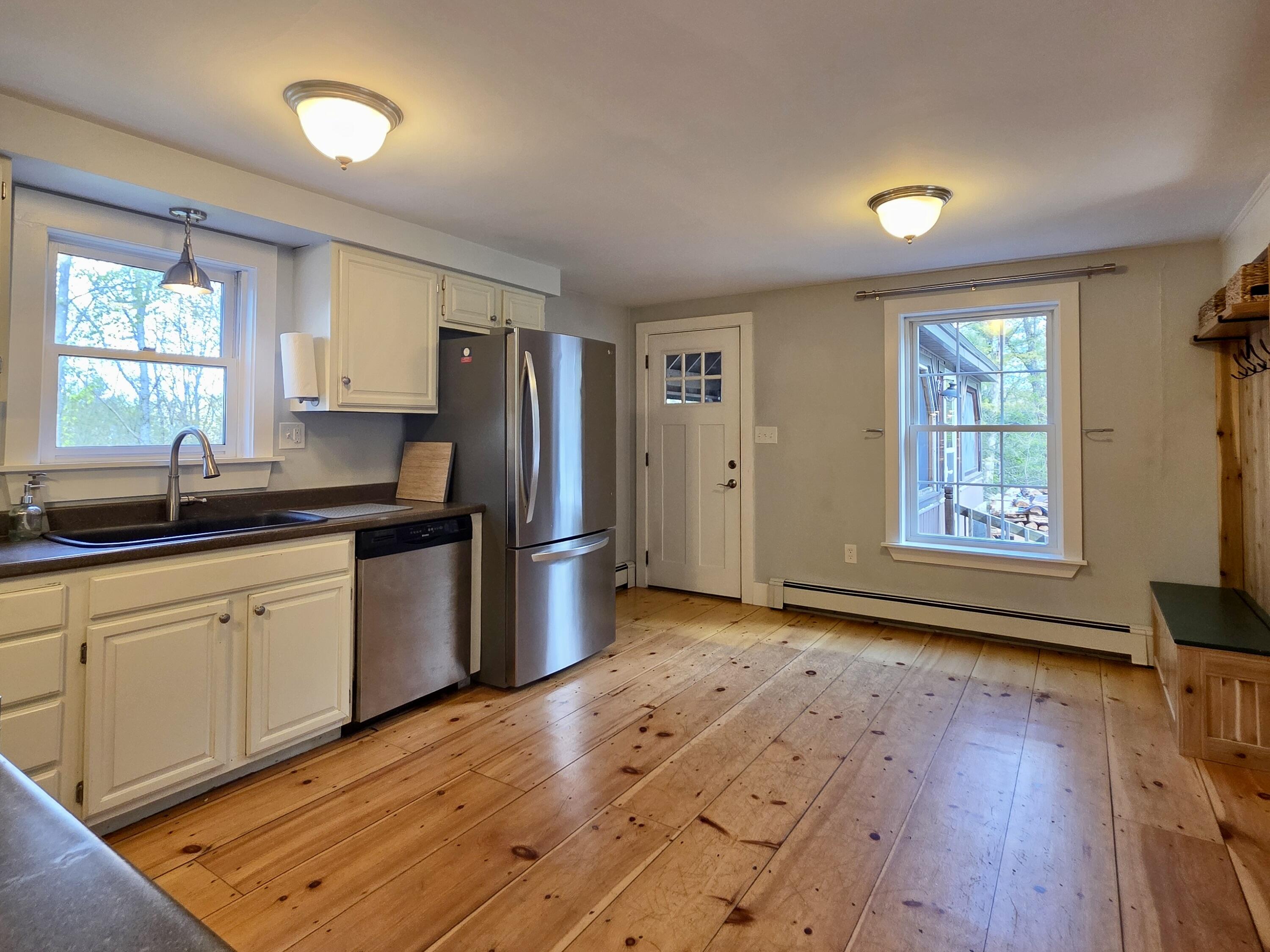 319 North Raymond Road Raymond, ME 04071 - Photo 12 of 47 319 N Raymond Rd