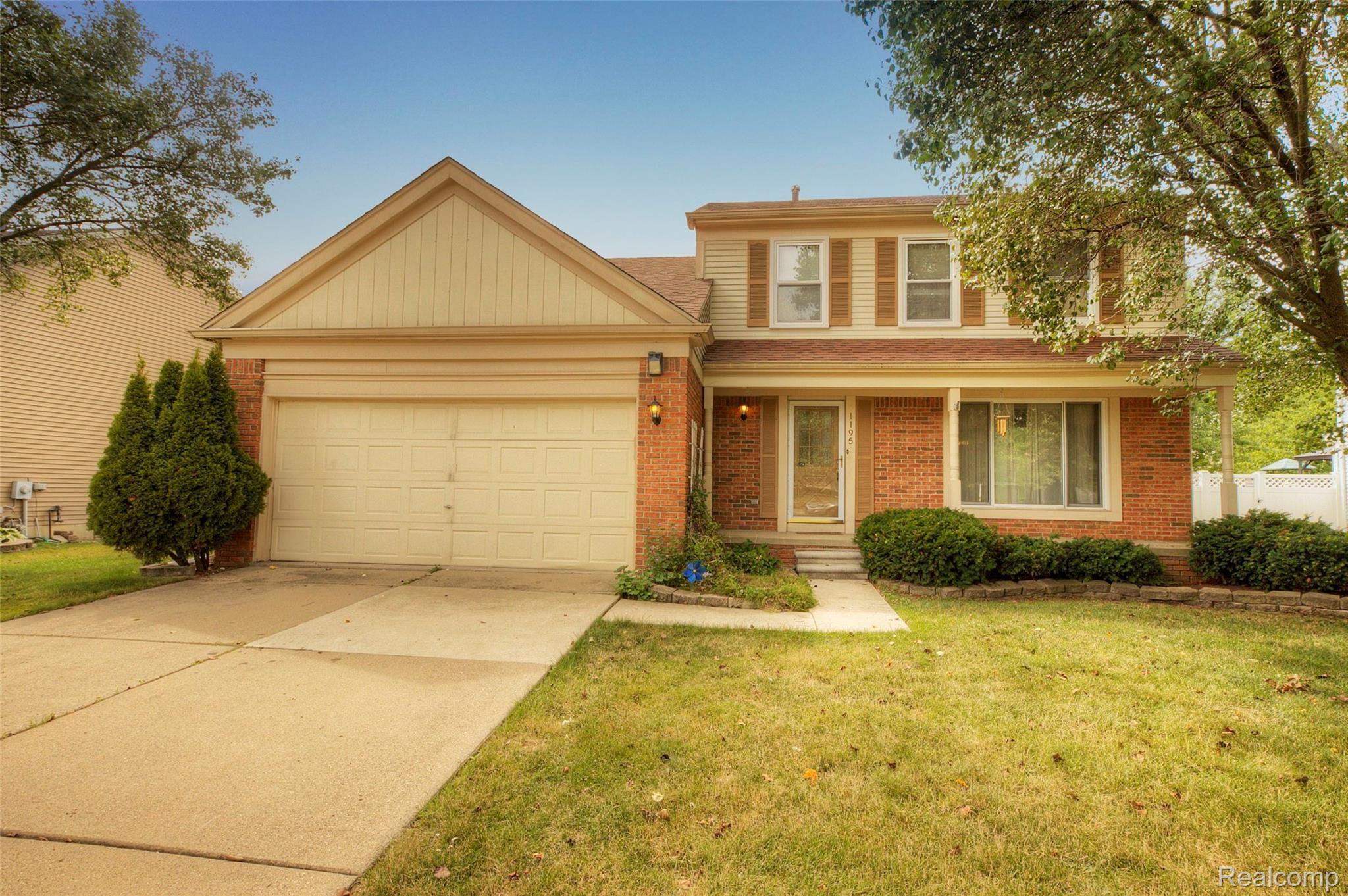 1195 Paddington Road Canton, MI 48187 - Photo 1 of 38 1 Front.jpg