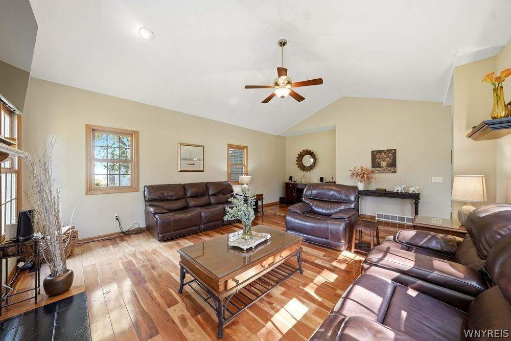5982 Hopi Court Pendleton, NY 14094 - Photo 14 of 41