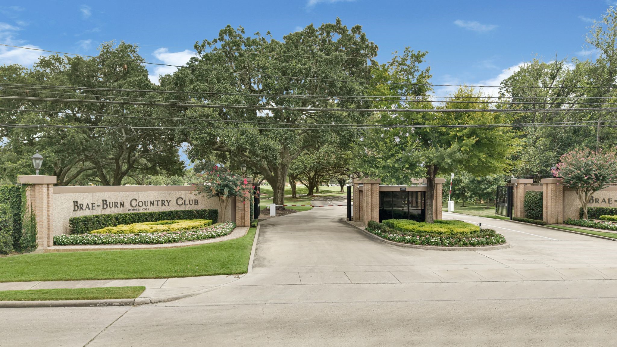 7839 Fondren Road Houston, TX 77074 - Photo 32 of 33