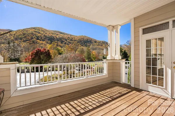 $439,000 | 91 Glenview Lane, Unit 4039, Maggie Valley, NC 28751