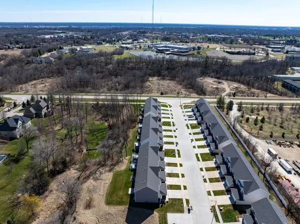 $439,900 | 3911 Orchard Drive, Unit 3911, Bettendorf, IA 52722