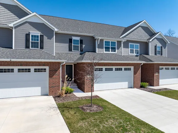 $439,900 | 3911 Orchard Drive, Unit 3911, Bettendorf, IA 52722