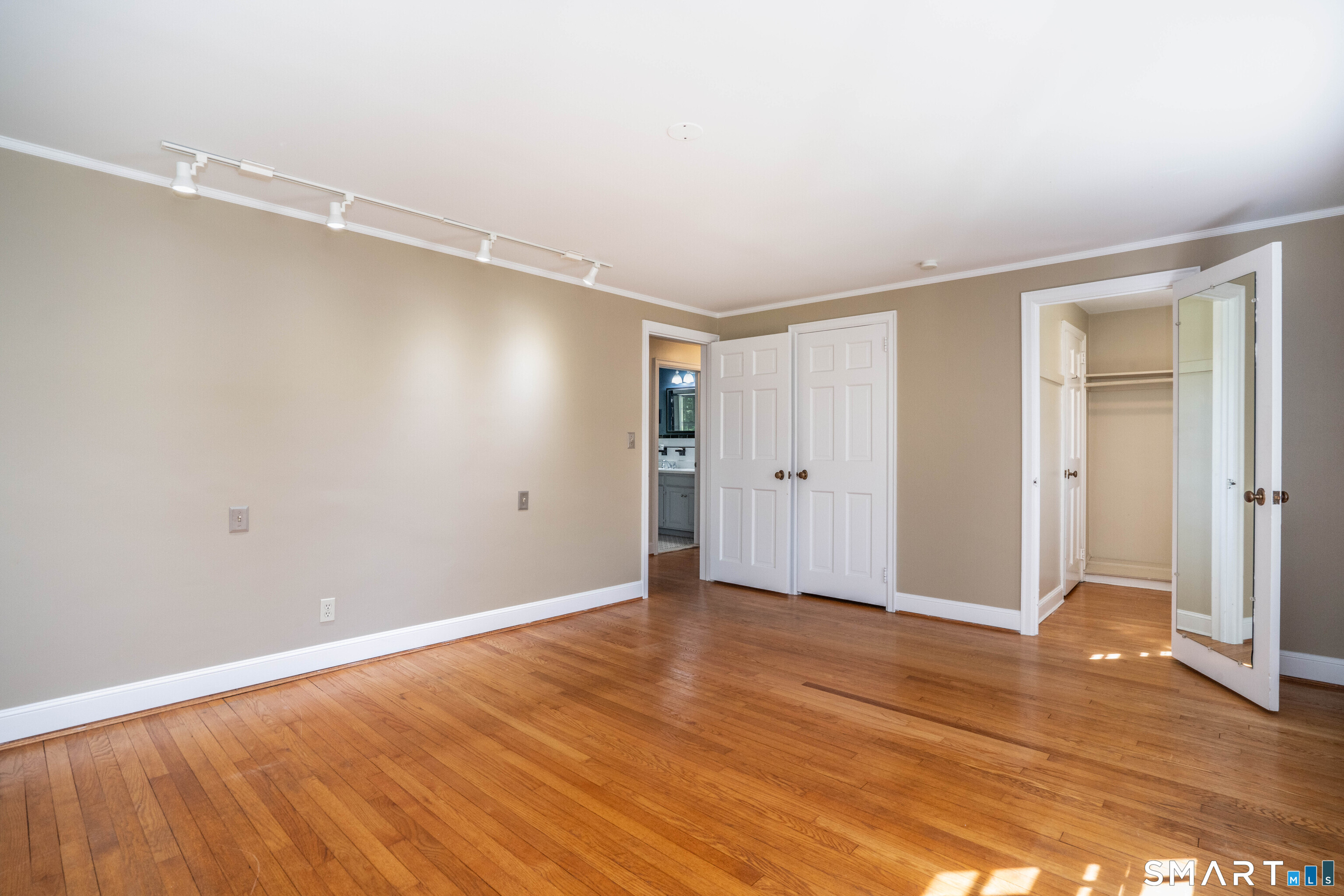 66 Linbrook Road West Hartford, CT 06107 - Photo 16 of 38