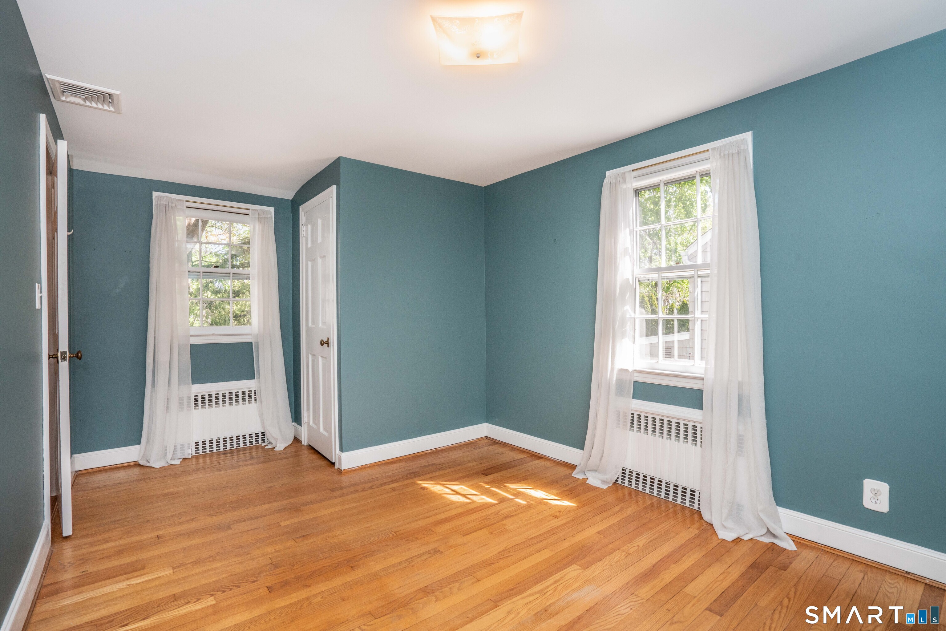 66 Linbrook Road West Hartford, CT 06107 - Photo 23 of 38