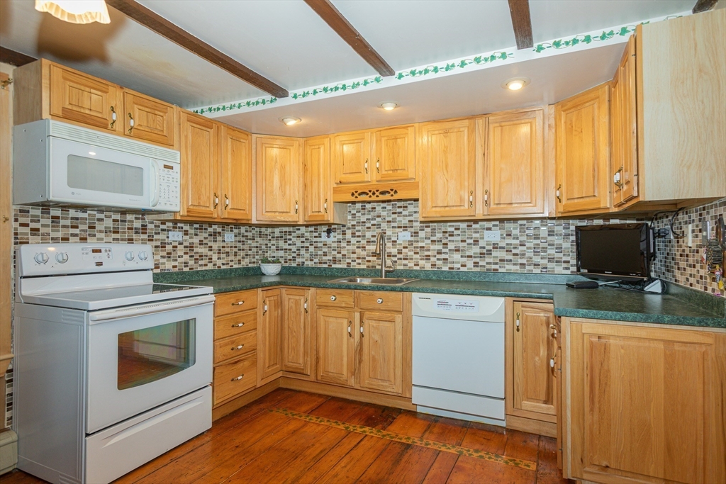 25 Summer Street Rowley, MA 01969 - Photo 7 of 34 Gallery Image 7