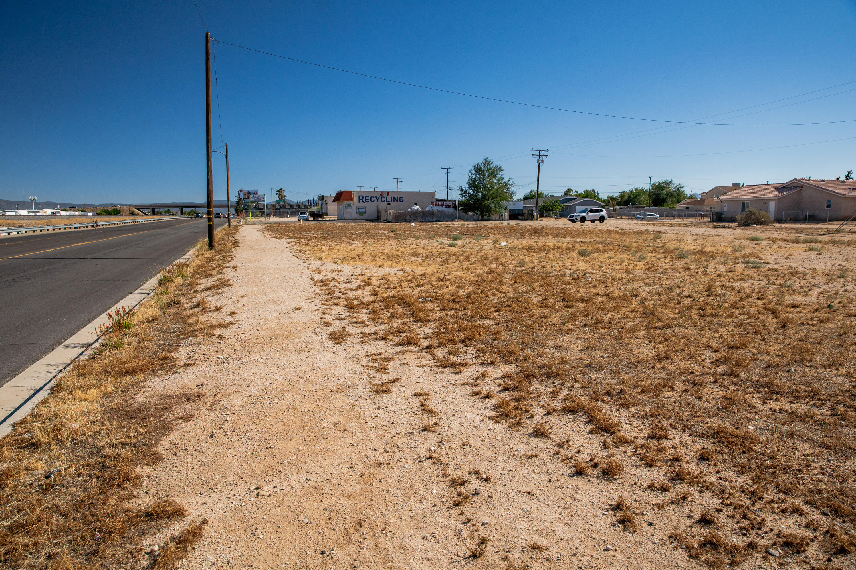 Hesperia Road Hesperia, CA 92345 - Photo 1 of 13 1-7
