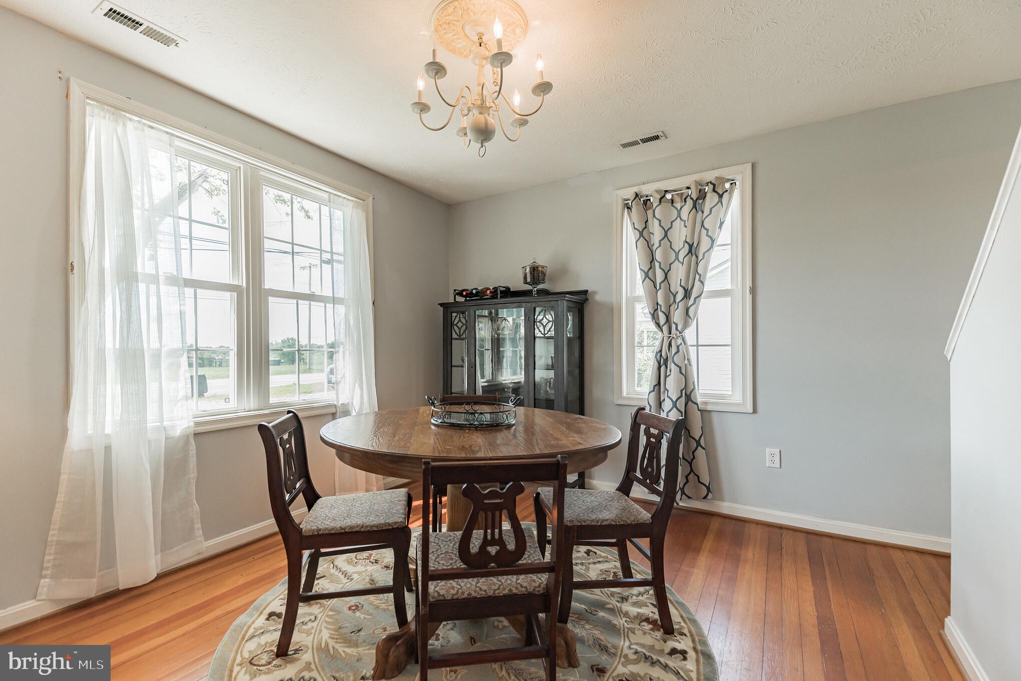 23398 Hollywood Road Leonardtown, MD 20650 - Photo 5 of 24 Dining room