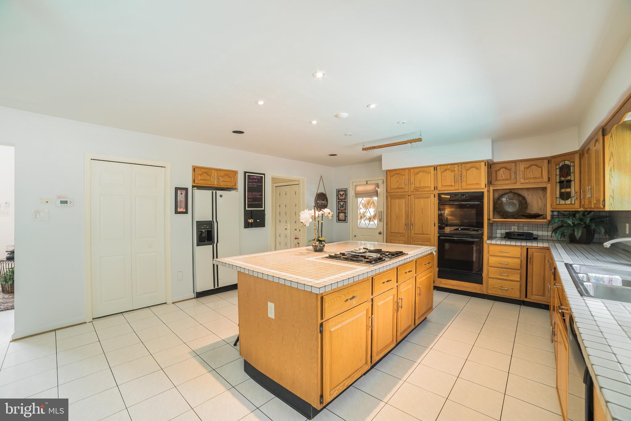 3428 Chapman Road Randallstown, MD 21133 - Photo 14 of 33 Kitchen island