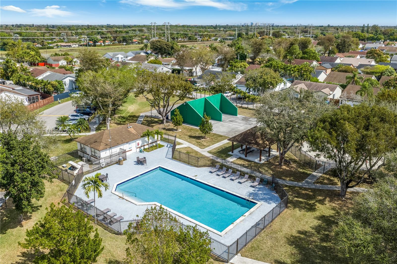 13334 Southwest 115th Court Miami, FL 33176 - Photo 37 of 38