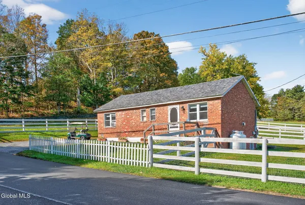 $900,000 | 379-391 Highway 145, Durham, NY 12423