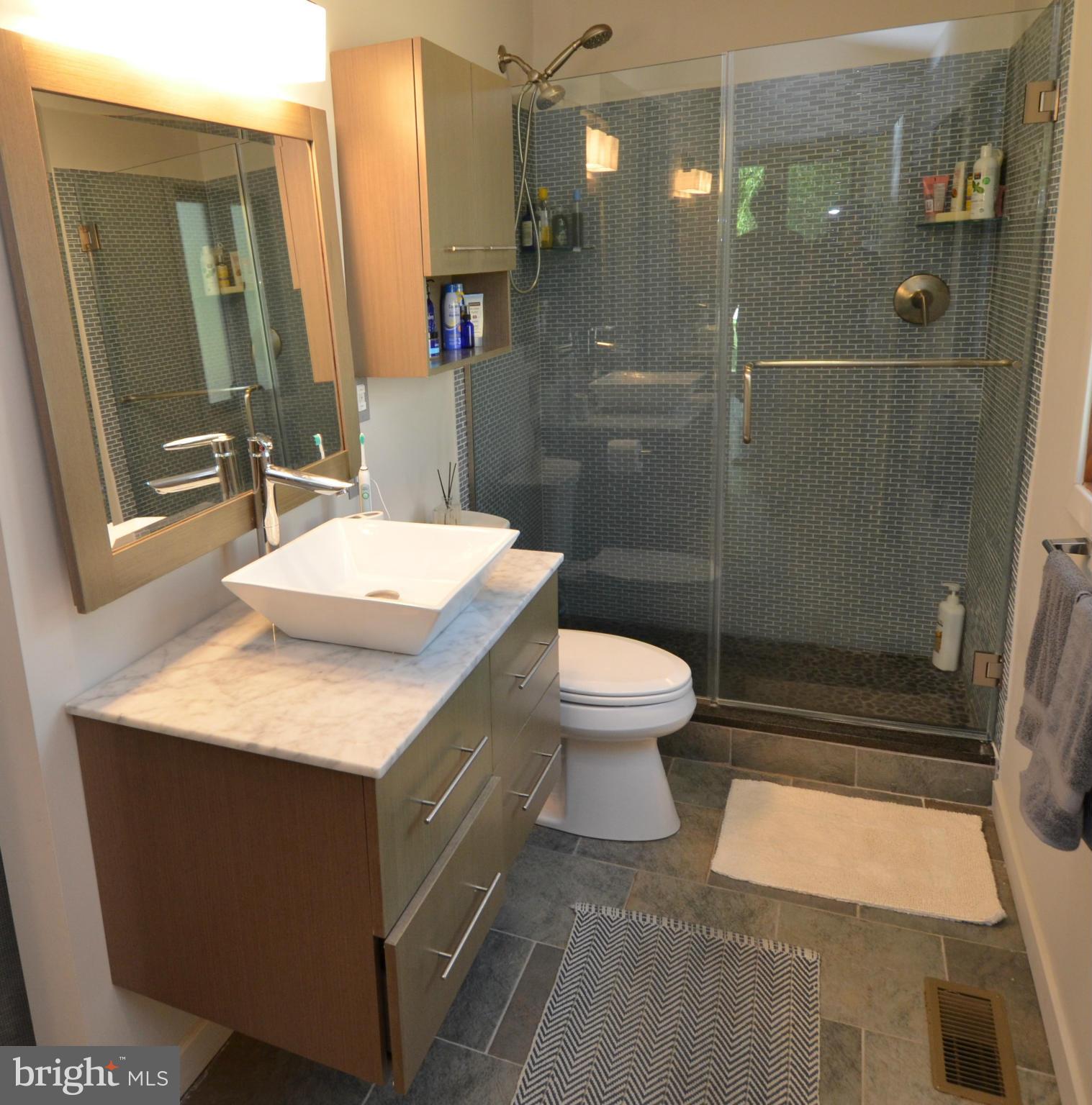 930 Main Street Deale, MD 20751 - Photo 13 of 24 Bath (Master)