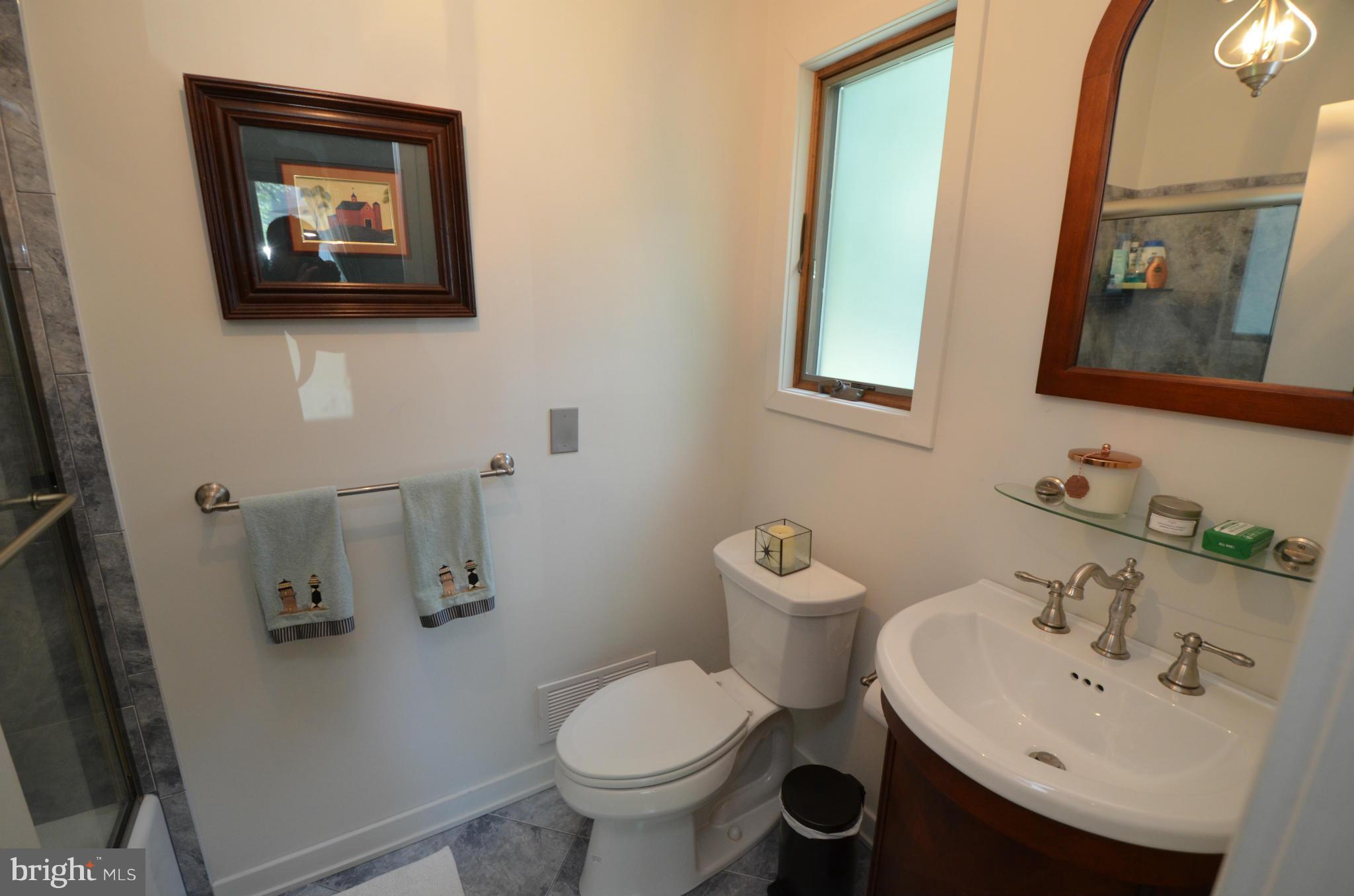 930 Main Street Deale, MD 20751 - Photo 16 of 24 Bath