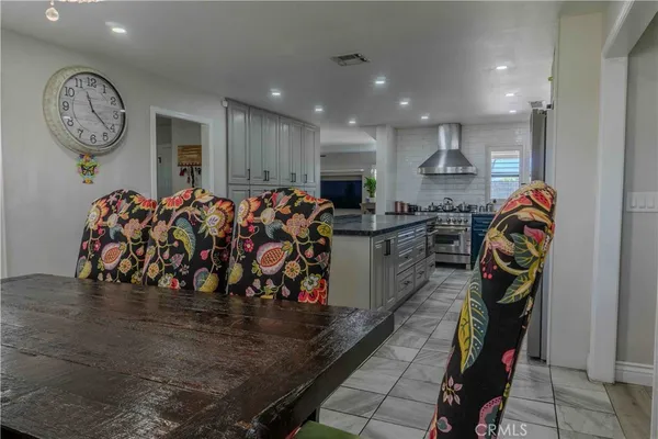 $679,900 | 1042 Robinson Court, Hanford, CA 93230