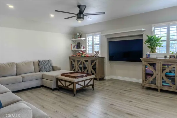 $679,900 | 1042 Robinson Court, Hanford, CA 93230