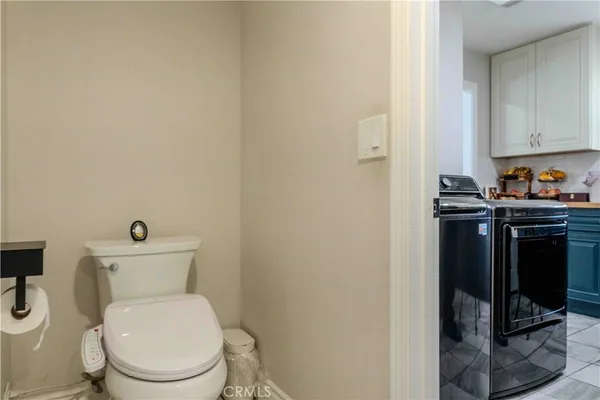 $679,900 | 1042 Robinson Court, Hanford, CA 93230