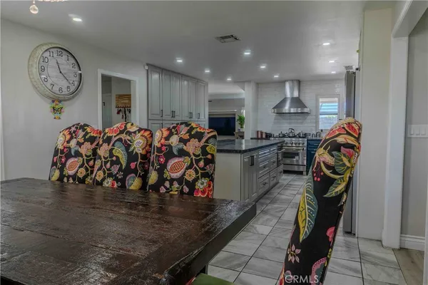 $679,900 | 1042 Robinson Court, Hanford, CA 93230