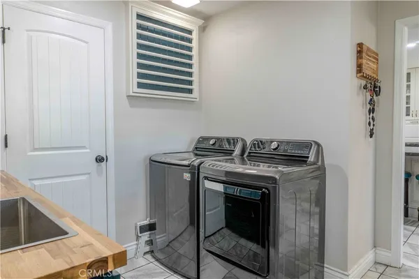 $679,900 | 1042 Robinson Court, Hanford, CA 93230