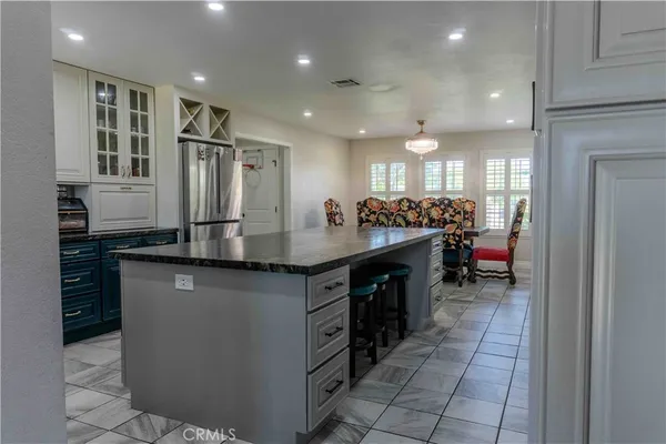$679,900 | 1042 Robinson Court, Hanford, CA 93230