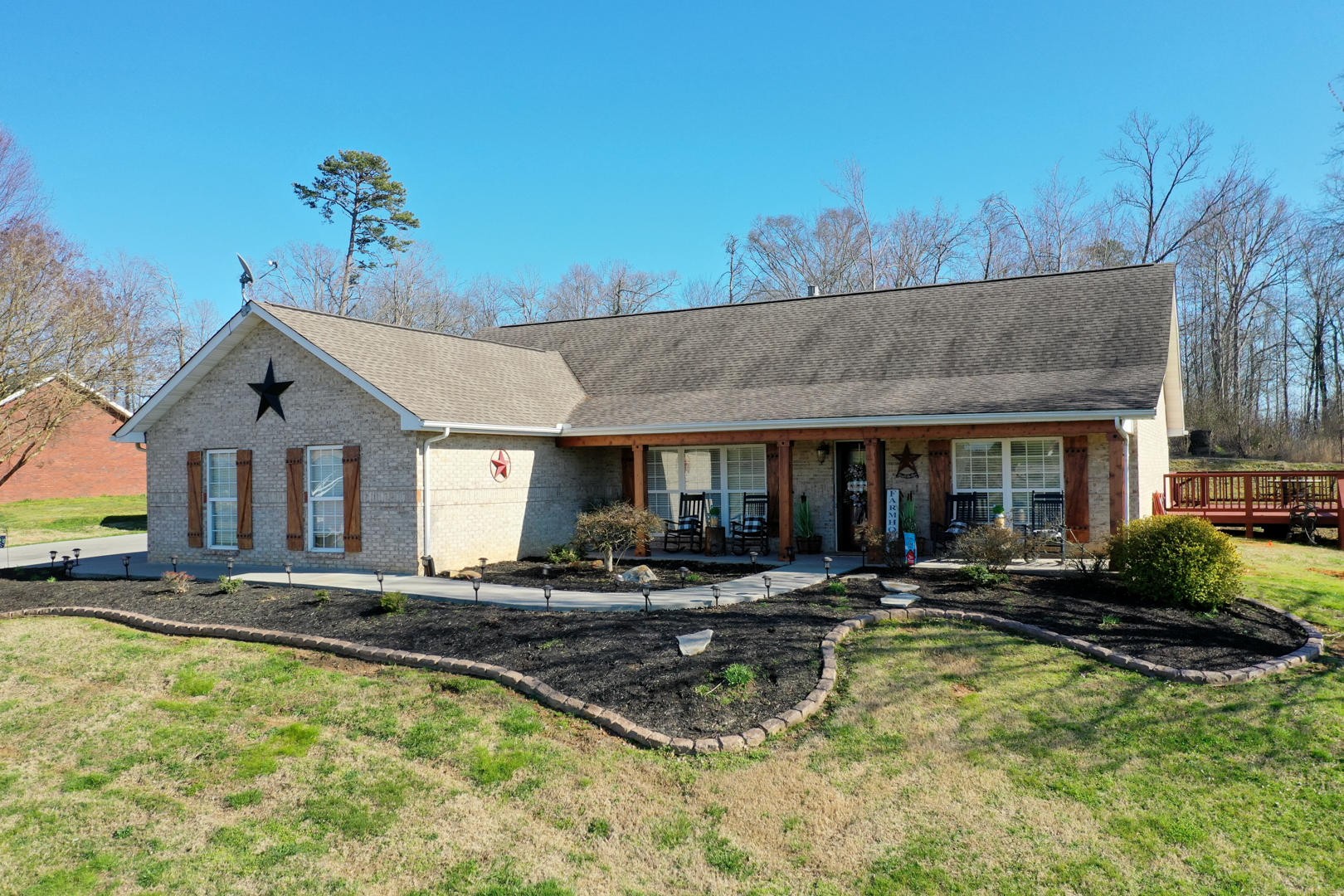5565 J Riley W Drive Greenback, TN 37742 - Photo 1 of 35 Gallery Image 1