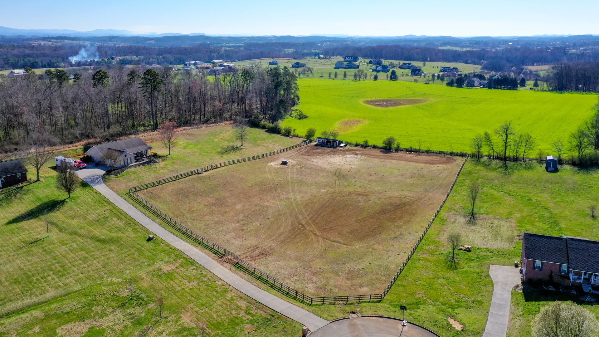 5565 J Riley W Drive Greenback, TN 37742 - Photo 4 of 35 Gallery Image 4