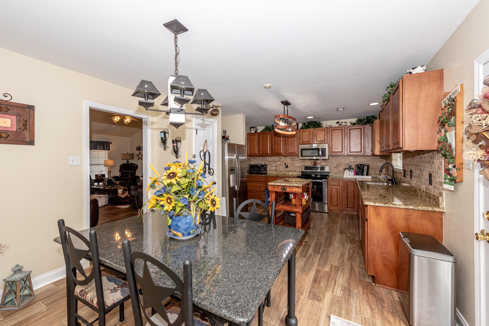 5565 J Riley W Drive Greenback, TN 37742 - Photo 6 of 35 Gallery Image 6