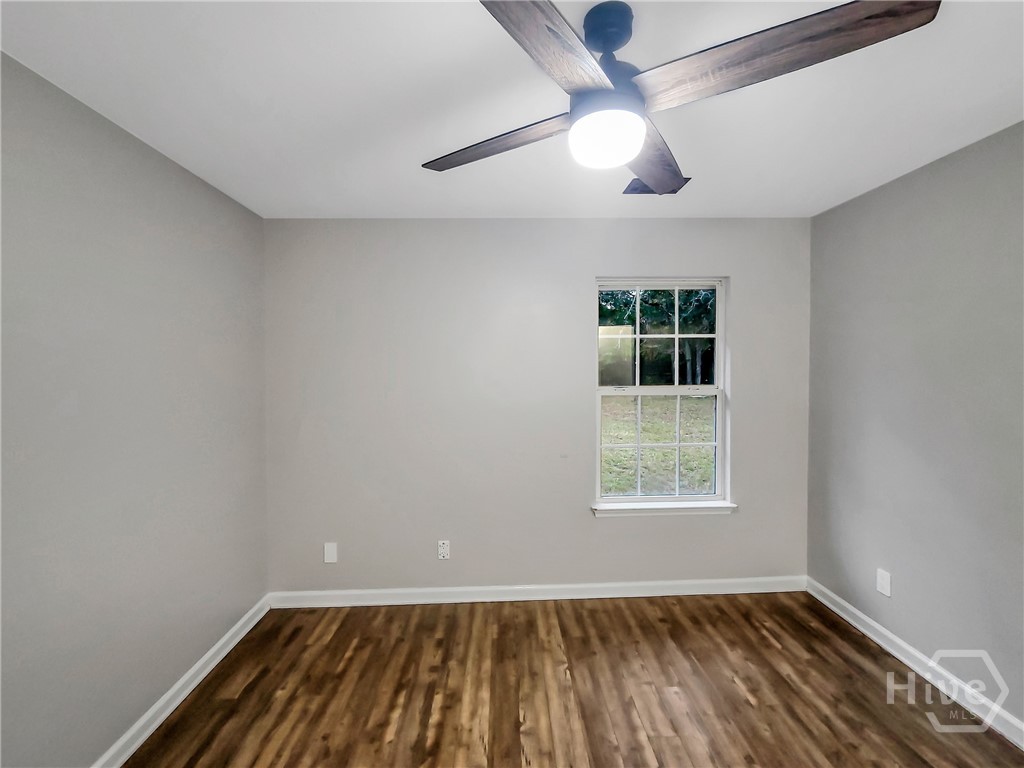 411 Oak Lane Rincon, GA 31326 - Photo 27 of 43 Guest bedroom 3 with Ceiling fan
