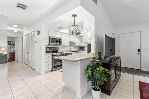 $315,000 | 3143 37th Lane South, Unit B, St. Petersburg, FL 33711
