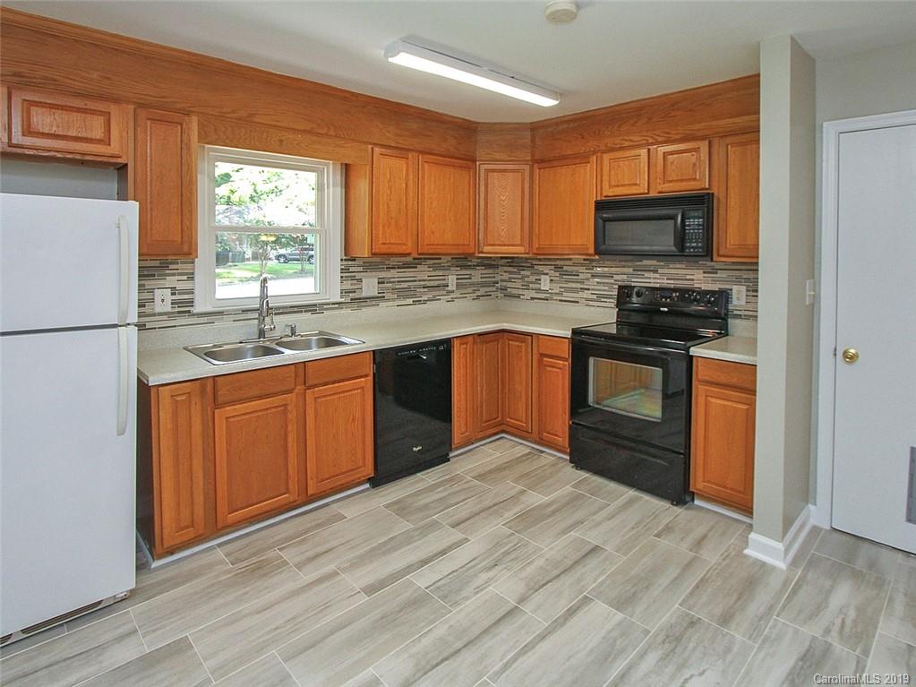 9828 Red Rock Road Charlotte, NC 28270 - Photo 6 of 21