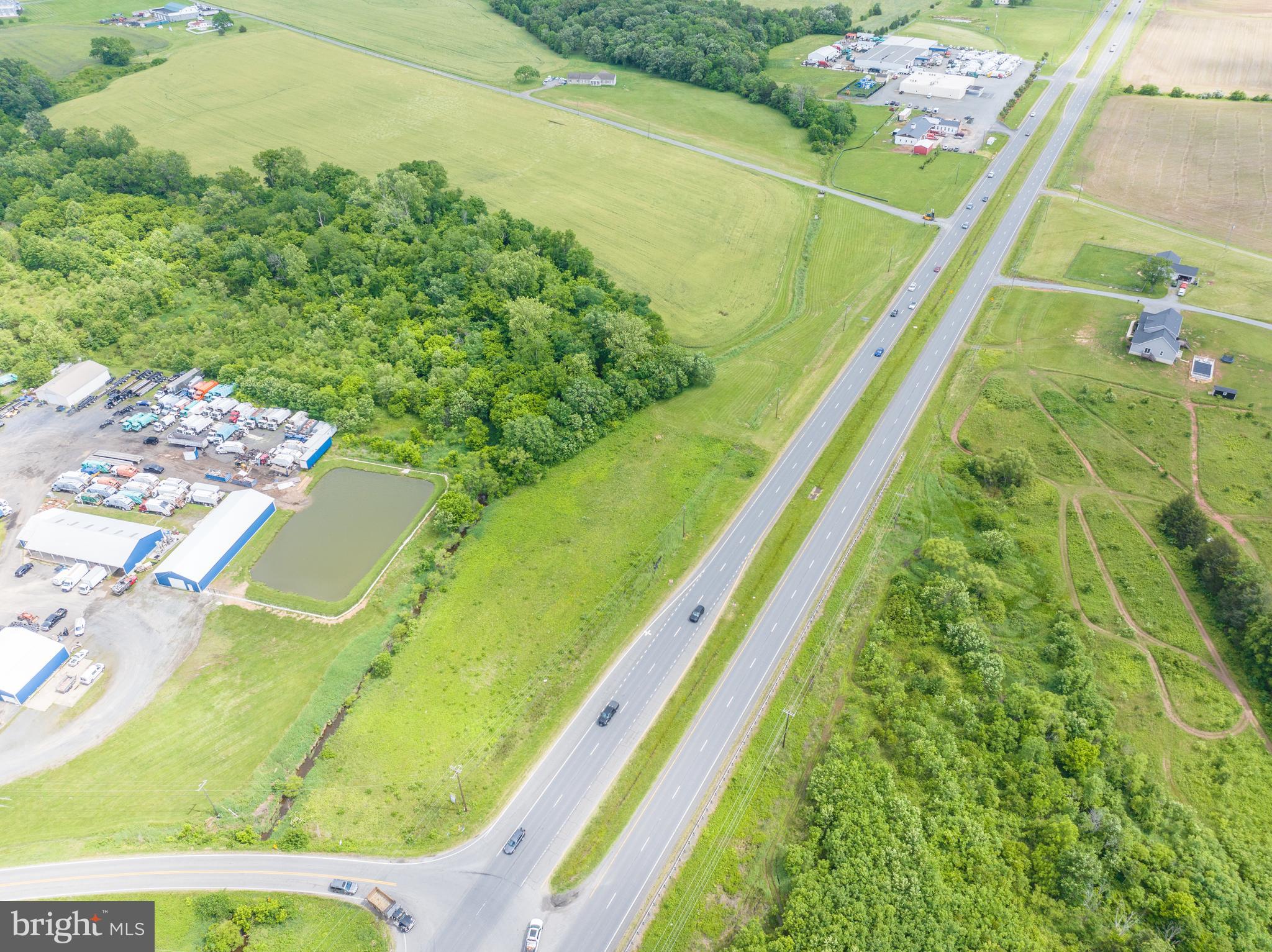17 Ritchie Road Bealeton, VA 22712 - Photo 4 of 14 a view of an outdoor space