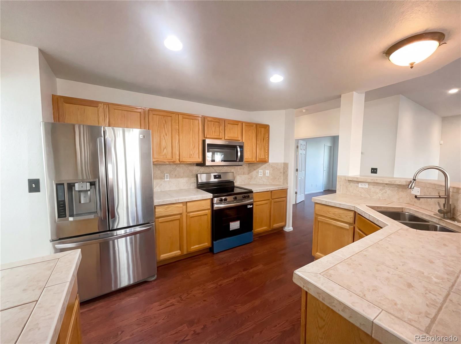 1721 Mountain Maple Avenue Highlands Ranch, CO 80129 - Photo 2 of 18