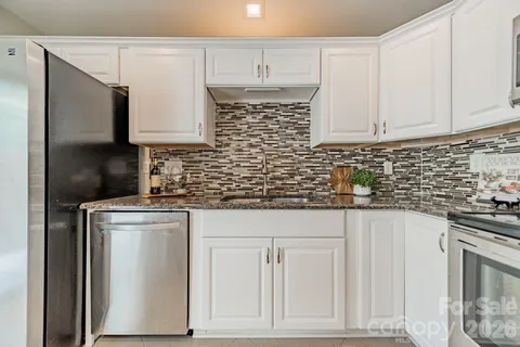 $315,000 | 9226 Four Mile Creek Road, Charlotte, NC 28277