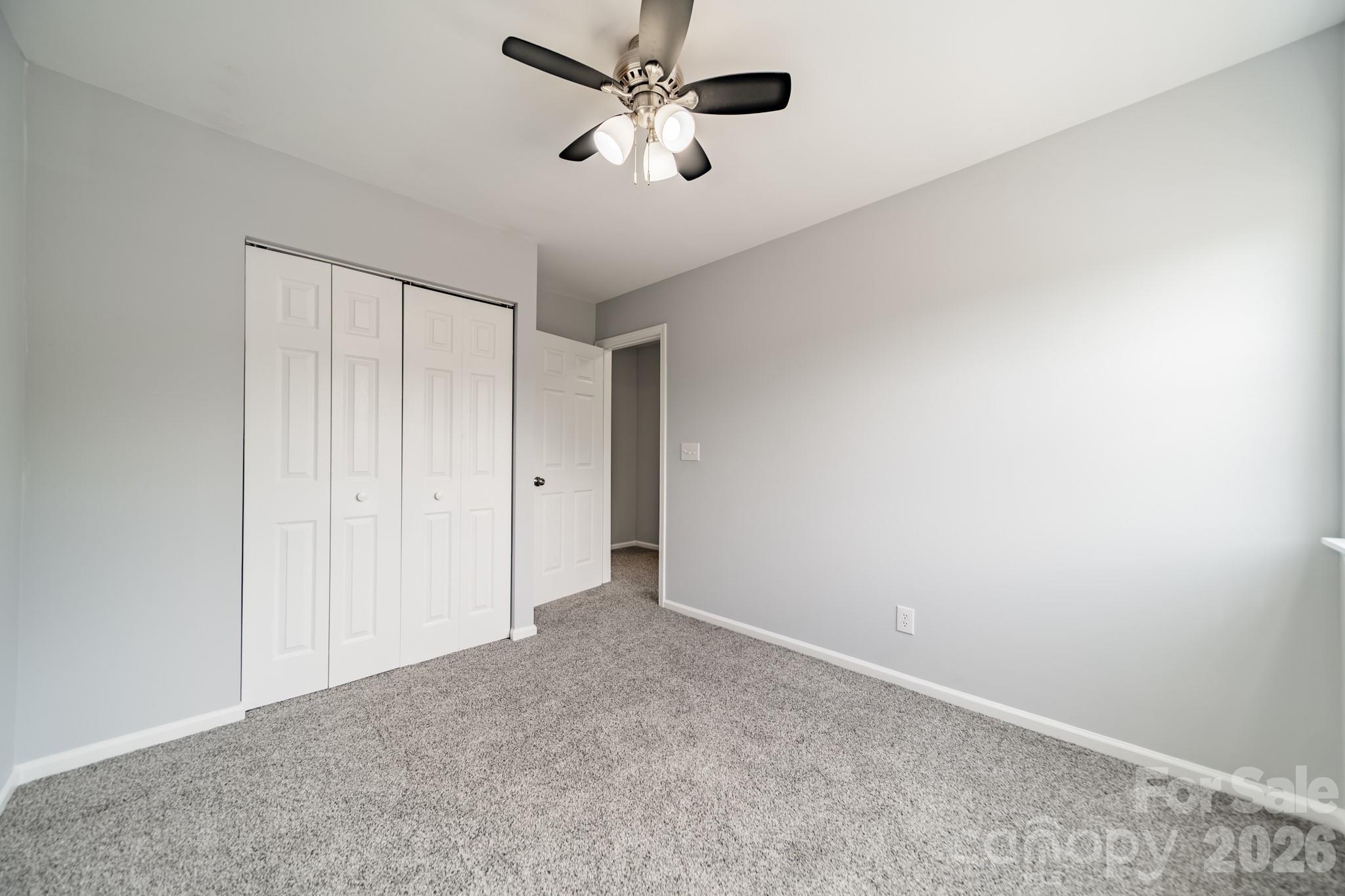 9226 Four Mile Creek Road Charlotte, NC 28277 - Photo 33 of 39 a view of an empty room
